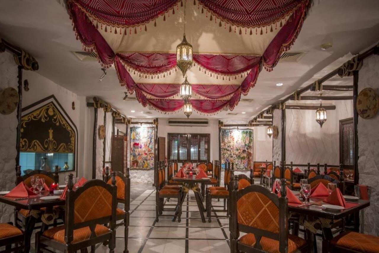 دانات منتجع العين المظهر الخارجي الصورة The interior of the restaurant