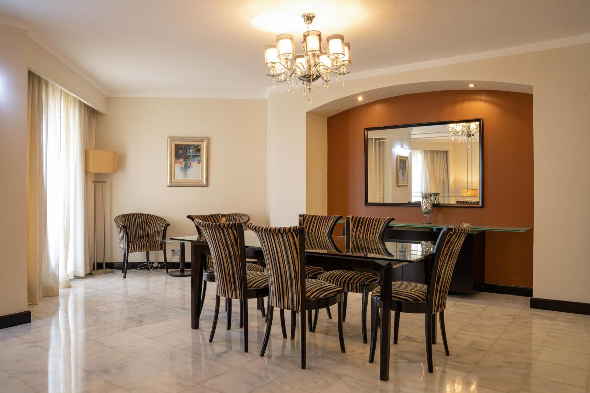دانات منتجع العين المظهر الخارجي الصورة A dining room
