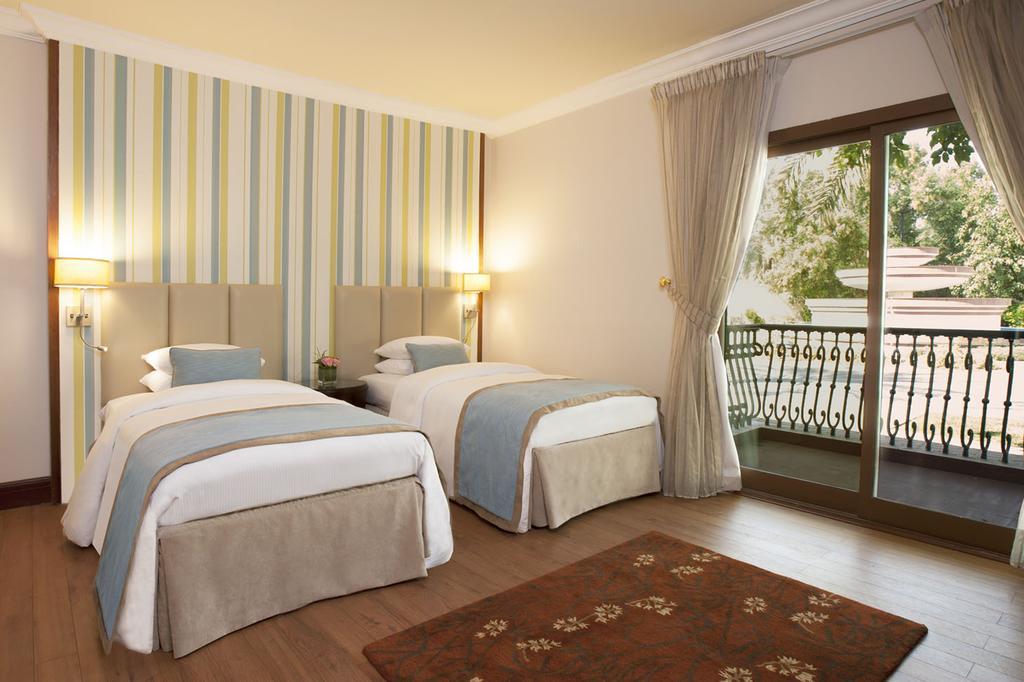 دانات منتجع العين المظهر الخارجي الصورة A room at the hotel